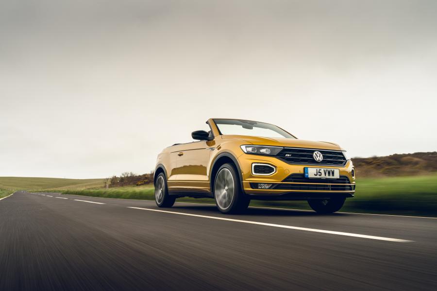  Volkswagen T-Roc Cabriolet R-Line 2020 года  (UK) (фото 27 из 40)